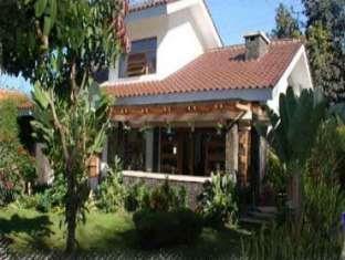 Five Cloves Pool Villa Lembang Extérieur photo
